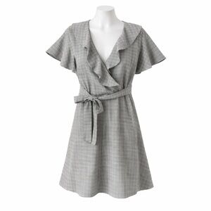 Size 6 DKNY Women’s Flutter Sleeve Wrap Dress Grey Plaid Fit Flare Belted